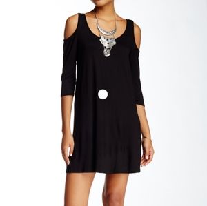 Soprano cold shoulder dress